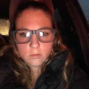 Meet your Posher, Tonya